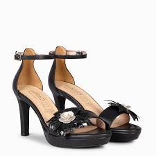 SELENE SANDALIA FLOR PIEL NEGRO