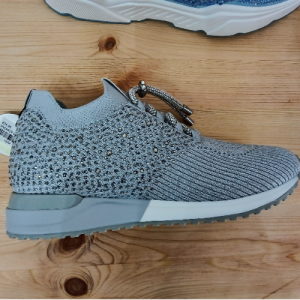 SNEAKER GRIS BRILLO