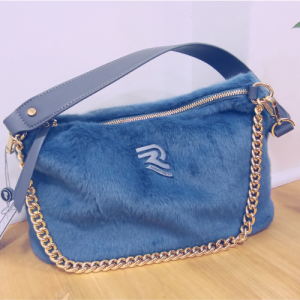 BOLSO PELO AZUL PEQUEÑO CADENA DORADA